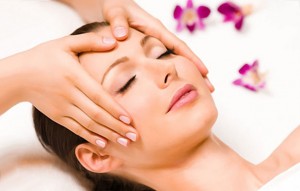 Dầu massage mặt mua ở đâu, thành phần và công dụng của dầu massage mặt?